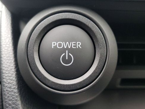 New 2026 Toyota Prius LE image 15