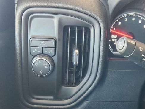 Used 2024 Chevrolet Silverado 1500 Custom image 24
