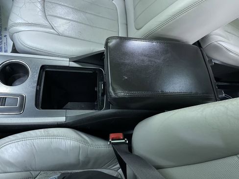 Used 2011 Chevrolet Traverse LTZ image 26