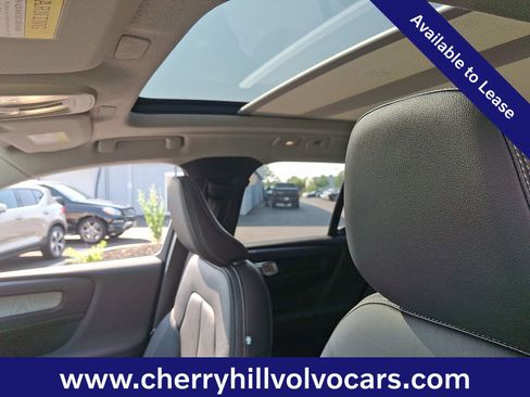 Certified 2026 Volvo XC40 B5 Plus w/ Protection Package Premier image 15