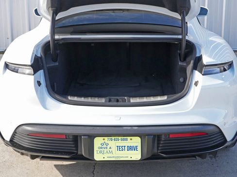 Used 2020 Porsche Taycan Turbo image 9