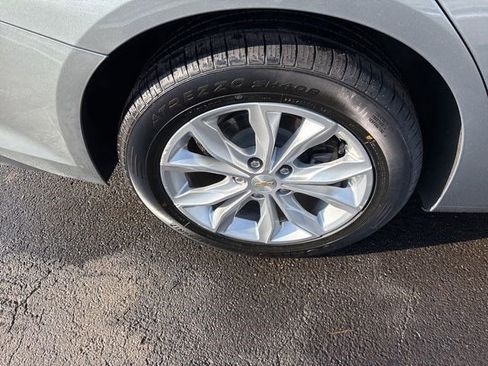 Used 2024 Chevrolet Malibu LT image 44