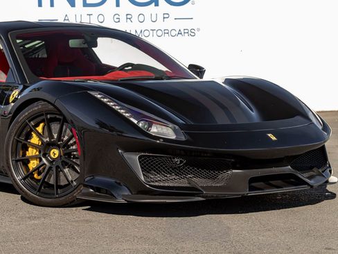 Used 2020 Ferrari 488 Pista Coupe image 5