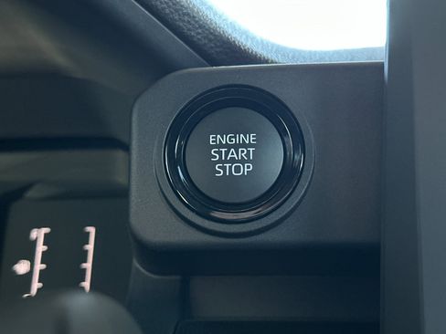 New 2025 Toyota Tacoma SR5 image 18