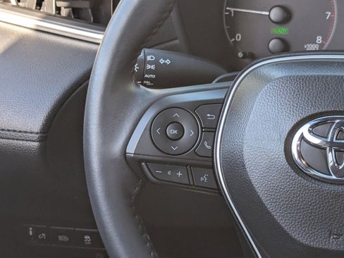 Used 2024 Toyota Corolla Cross SE w/ Moonroof Package image 17