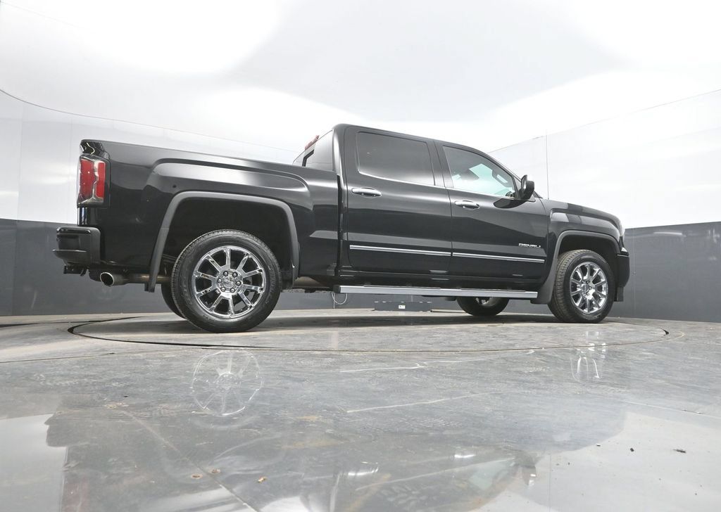 Used 2018 GMC Sierra 1500 Denali AWD/4WD image 39