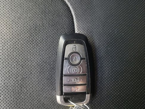 Used 2018 Ford Edge Titanium w/ Equipment Group 301A image 32