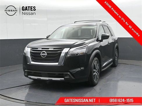 New 2025 Nissan Pathfinder Platinum image 6