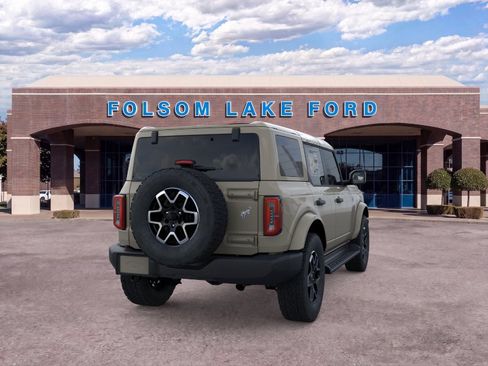 New 2026 Ford Bronco Outer Banks AWD/4WD image 8