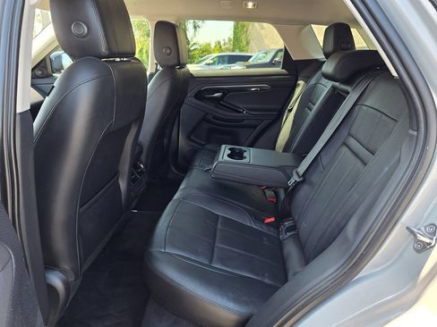 Used 2020 Land Rover Range Rover Evoque S image 7