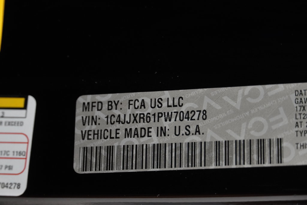 Used 2023 Jeep Wrangler Unlimited Rubicon 4xe AWD/4WD image 49