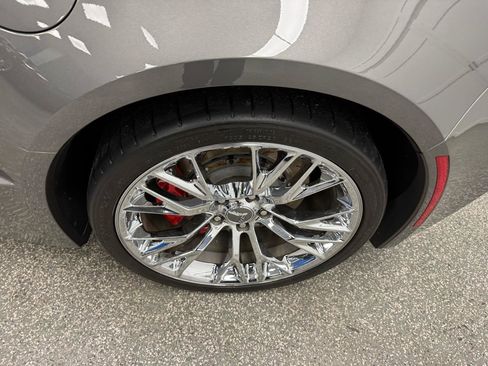 Used 2015 Chevrolet Corvette Z06 w/ 2LZ Preferred Equipment Group RWD image 30