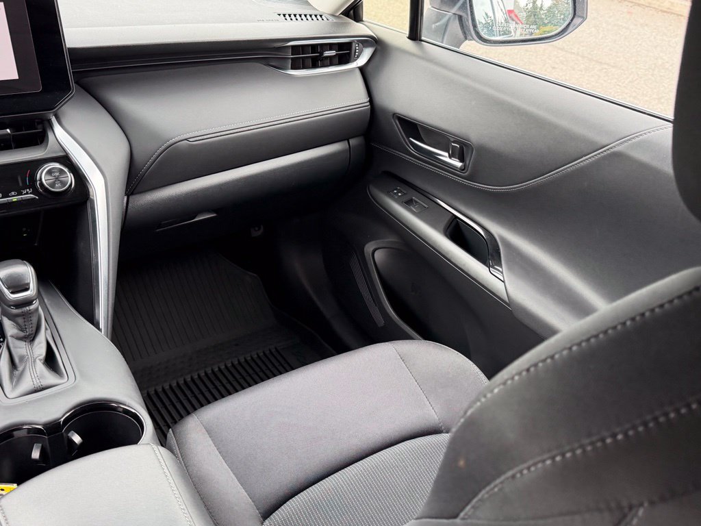 Certified 2023 Toyota Venza LE AWD/4WD image 20