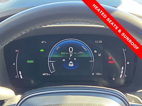 Used 2025 Toyota Corolla Cross AWD Hybrid image 23