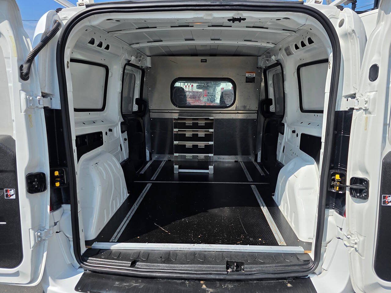 Used 2022 RAM ProMaster City Tradesman FWD image 12