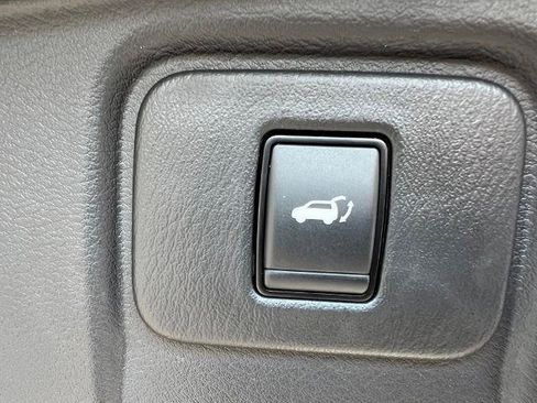 Certified 2024 Nissan Murano Platinum w/ Cargo Package AWD/4WD image 22