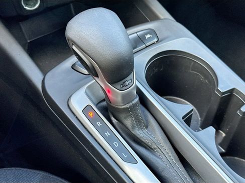 Used 2025 Chevrolet Trax LS image 15