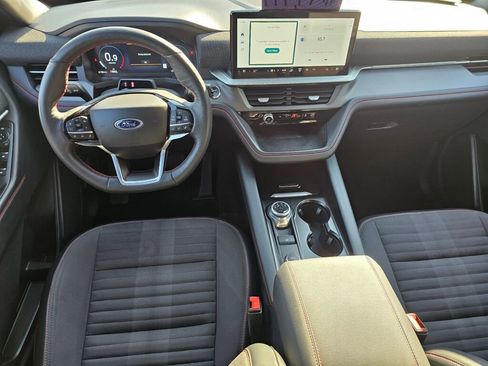 Used 2025 Ford Explorer ST-Line image 15