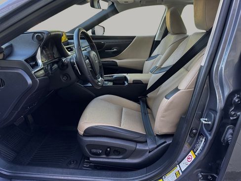 Used 2019 Lexus ES 350 w/ Premium Package FWD image 16