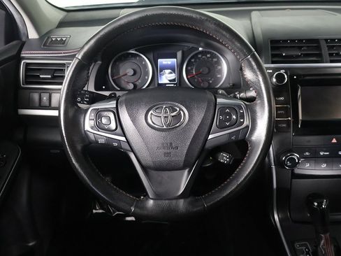 Used 2015 Toyota Camry SE image 24