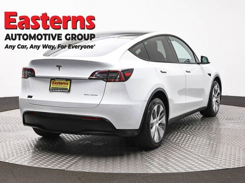 Used 2023 Tesla Model Y Long Range image 5