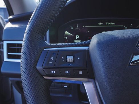 New 2026 Mitsubishi Outlander SE image 23