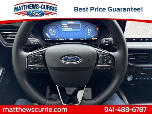 Certified 2023 Ford Escape Platinum image 17