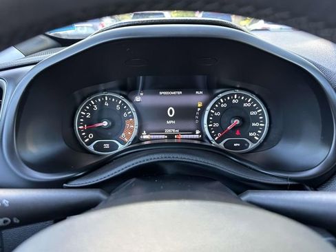 Certified 2022 Jeep Renegade Latitude image 12