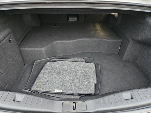 Used 2018 Lincoln MKZ Reserve image 32