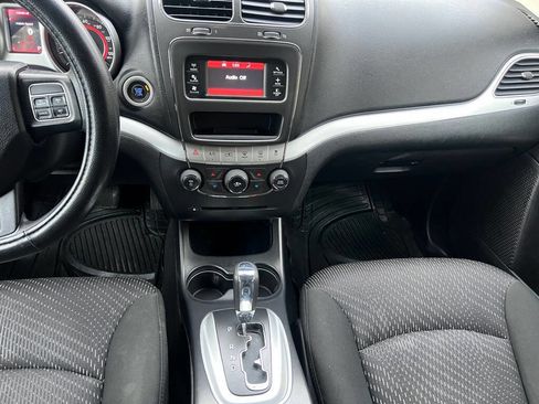 Used 2012 Dodge Journey SXT w/ Flexible Seating Group image 12