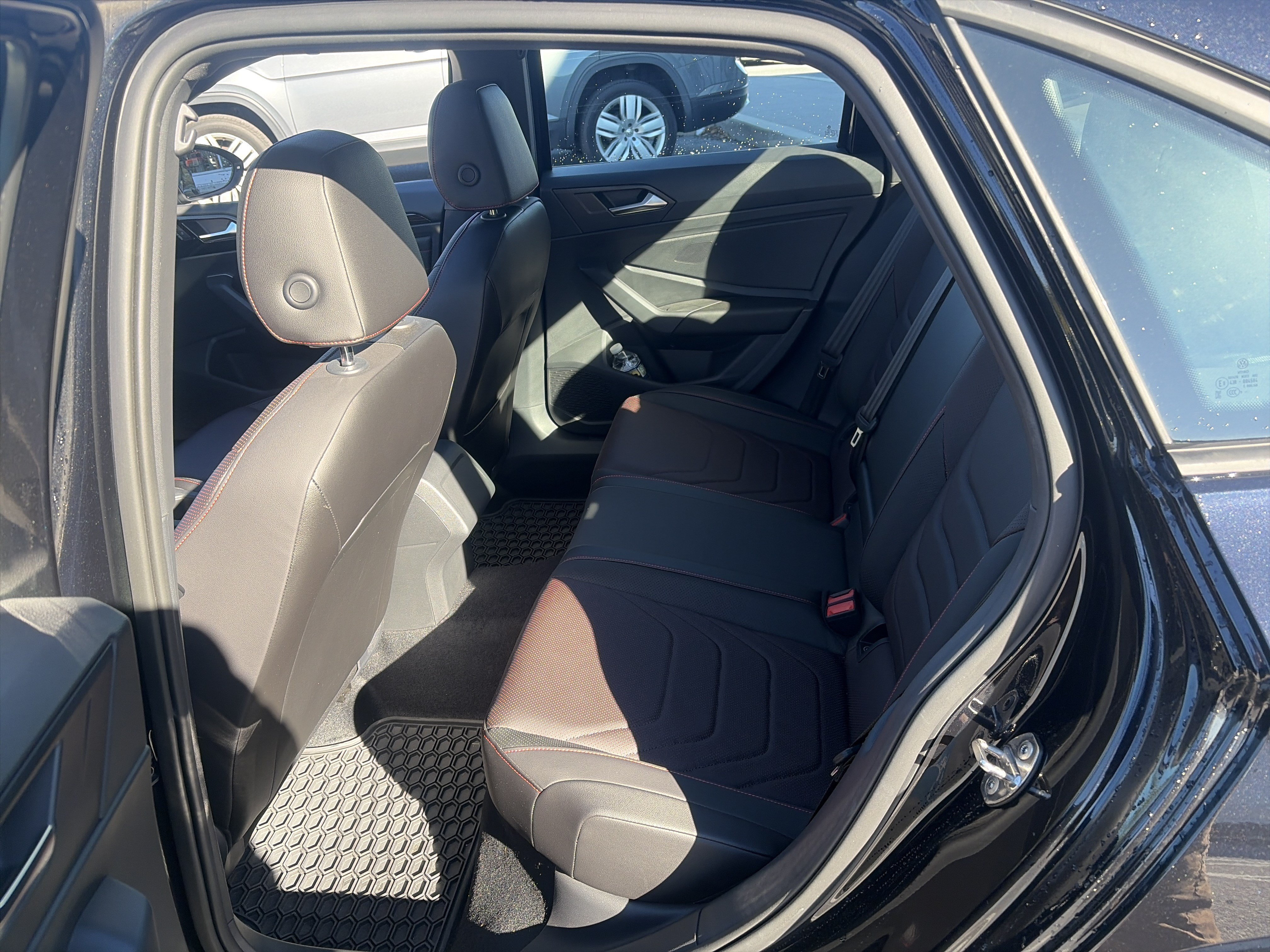 Used 2022 Volkswagen Jetta GLI Autobahn FWD image 18