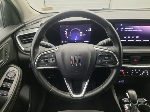 Used 2024 Buick Encore GX Preferred FWD image 22