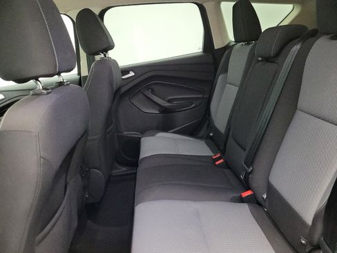 Used 2017 Ford Escape SE FWD image 18