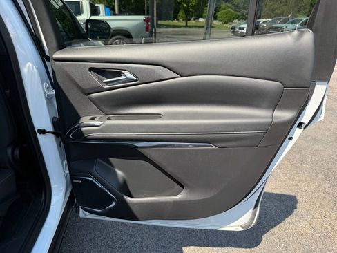 Used 2024 Chevrolet Traverse LT w/ Enhanced Driving Package image 31
