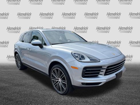 Used 2023 Porsche Cayenne AWD/4WD image 2