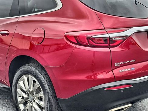 Used 2020 Buick Enclave Premium w/ Sun and Sites Package image 14