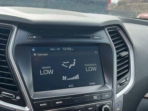 Used 2017 Hyundai Santa Fe SE w/ SE Ultimate Tech Package 03 image 15