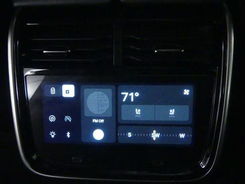 Used 2024 Rivian R1T Adventure AWD/4WD image 25