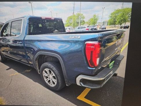 Used 2020 GMC Sierra 1500 SLE w/ SLE Value Package AWD/4WD image 2