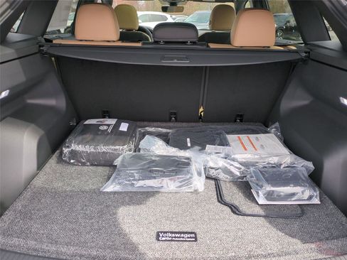 New 2026 Volkswagen Atlas Cross Sport SEL R-Line image 22