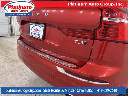 Used 2021 Volvo XC60 T5 Inscription image 46