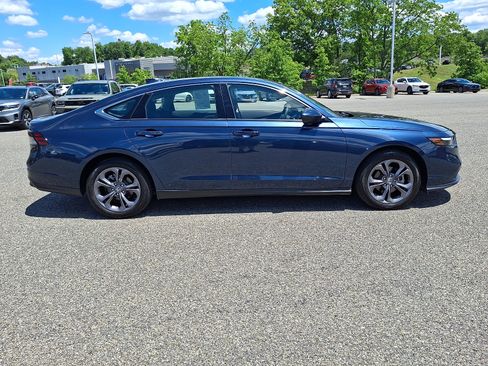 Certified 2023 Honda Accord EX image 7