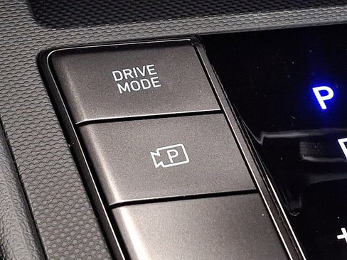 New 2026 Hyundai Elantra Sport FWD image 21