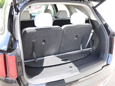 Used 2022 Kia Sorento EX AWD/4WD image 27
