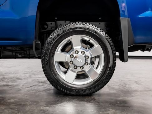Used 2017 Chevrolet Silverado 2500 High Country w/ Duramax Plus Package AWD/4WD image 12