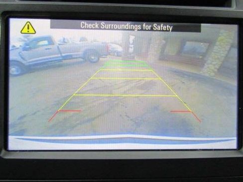 Used 2017 Chevrolet Traverse LS image 15