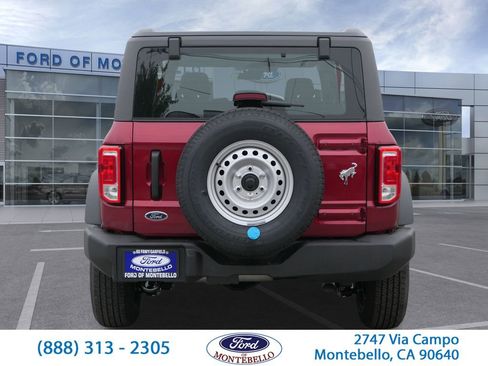 New 2025 Ford Bronco 4-Door image 6