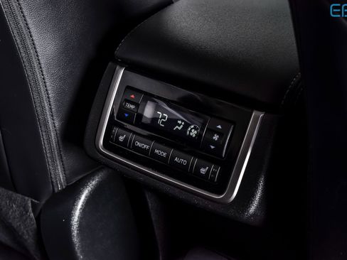 Used 2020 Subaru Ascent Limited w/ Popular Package #2 image 25