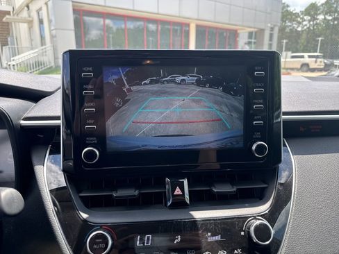 Certified 2020 Toyota Corolla LE FWD image 25