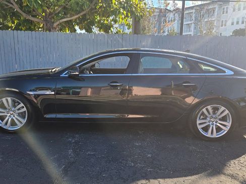 Used 2013 Jaguar XJ L Portfolio image 23